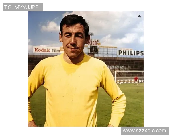 历史足球巨星退役后的生活与成就解析：从赛场到社会的转型之路