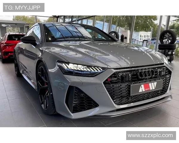 足球巨星驾奥迪RS7畅行赛场外展现非凡风采